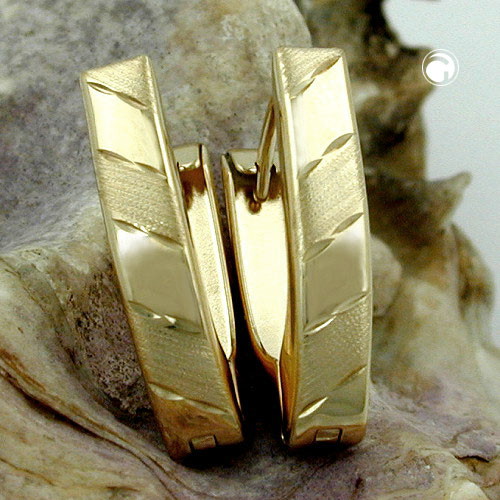 Creolen 375 Gold mit V-Form spitz zulaufend 19 x 4 mm