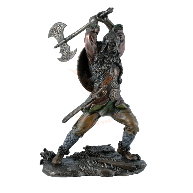 Nordmann FIgur mit Axt aus Polyresin - bronziert